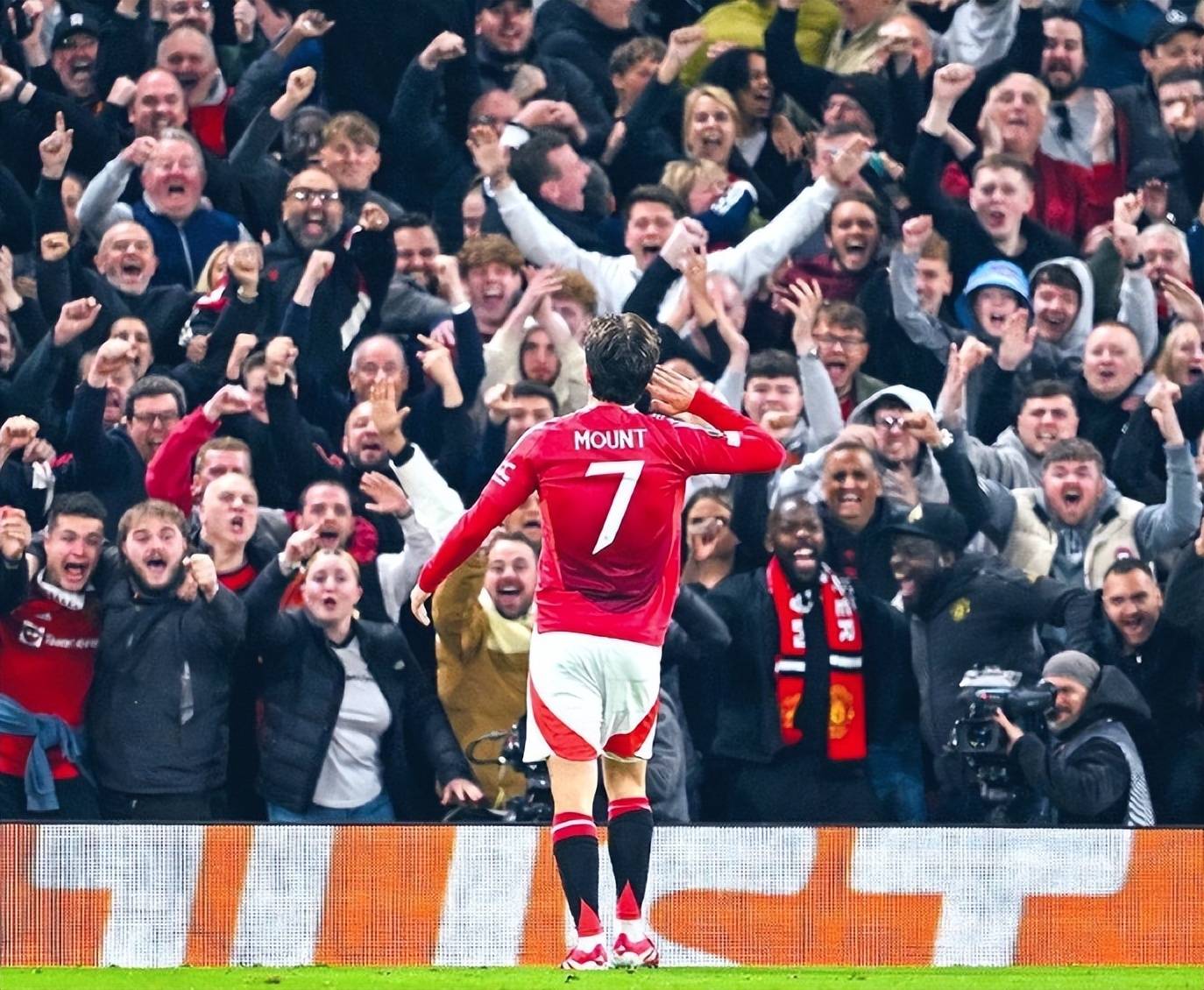 曼联主场净胜对手，重回胜利轨道