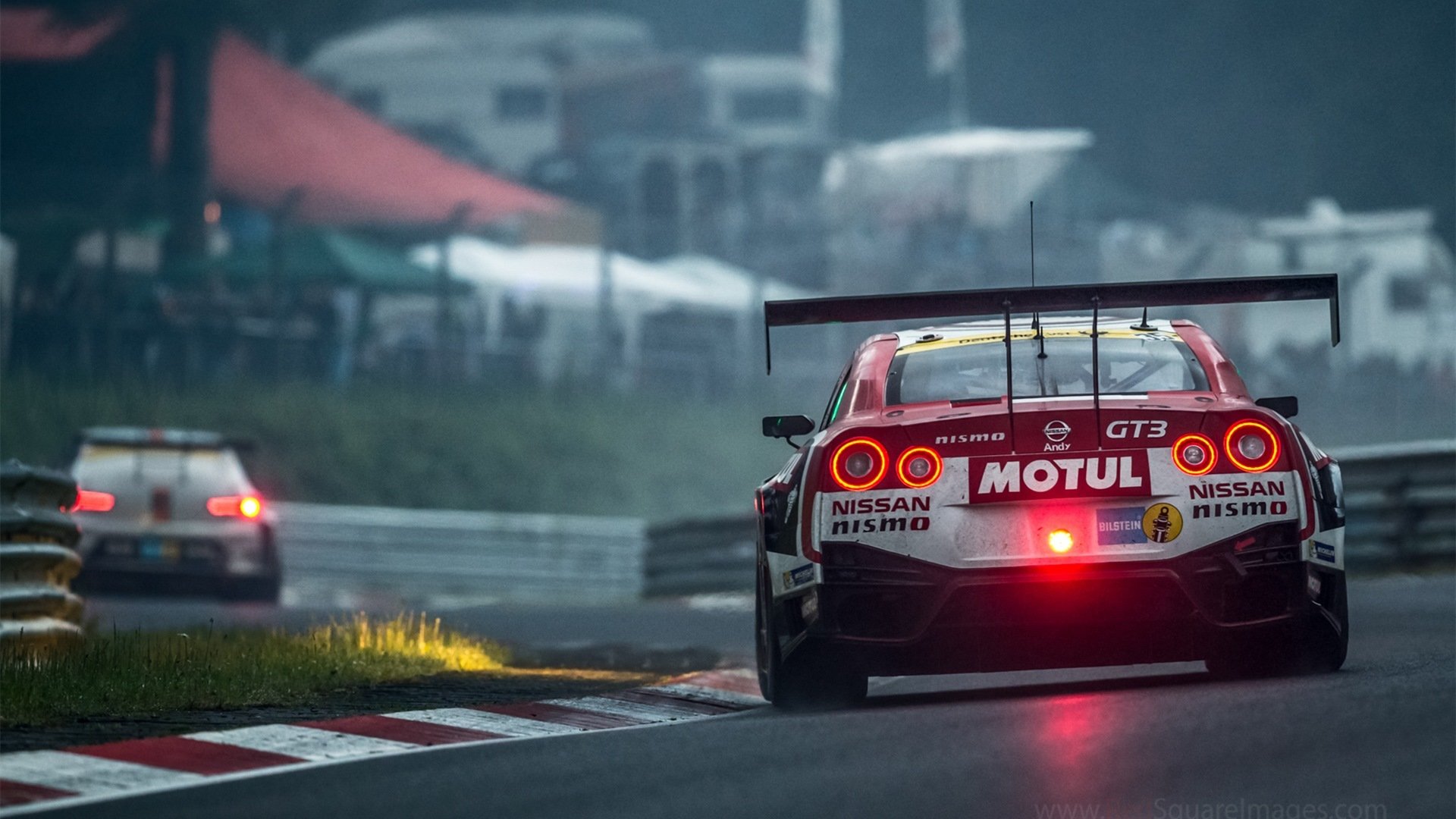 他的独奏，他们的协奏，米切尔关键时刻的三重启示