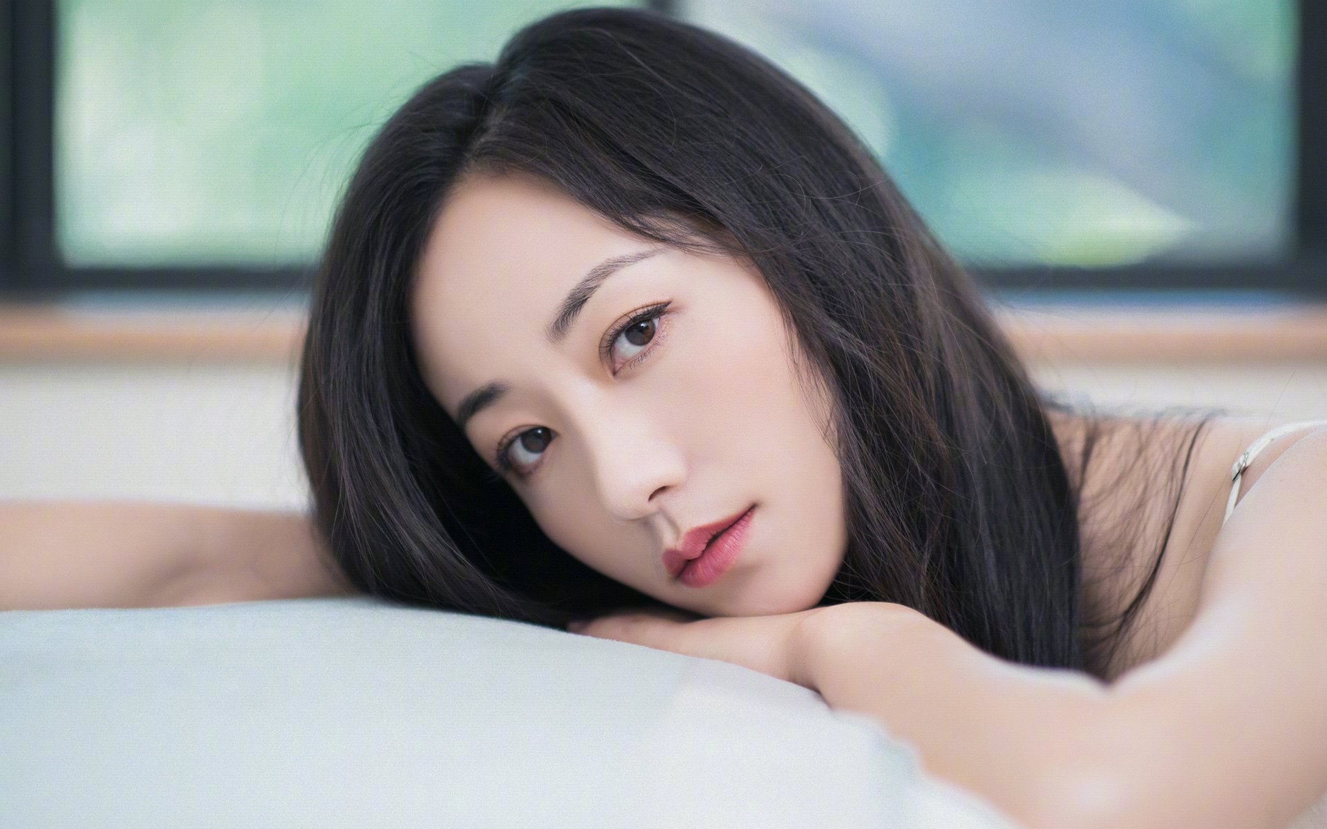 戈贝尔独霸篮下,上海男篮闪电击溃凯尔特人,篮球世界为之震动!